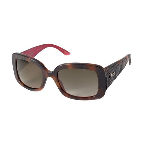 christian dior women sunglasses.